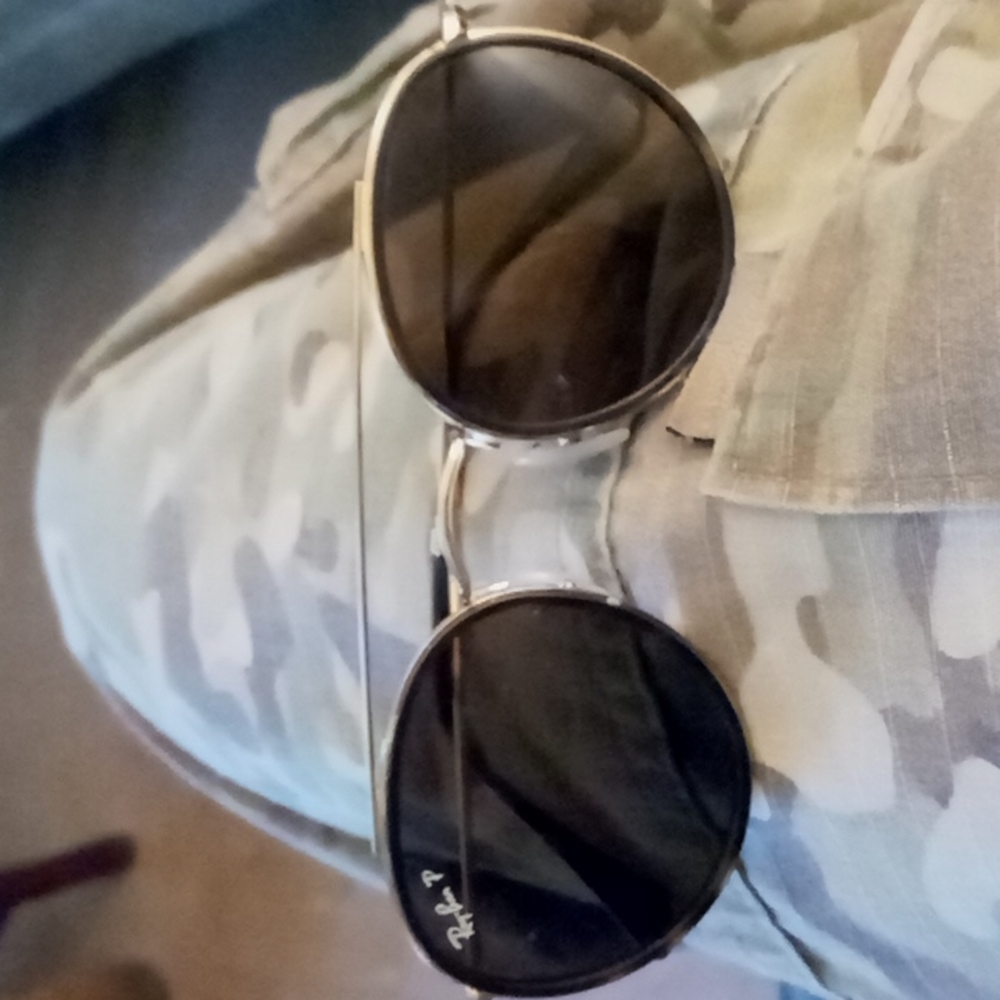 Unisex  Ray-Ban p serial number 3647